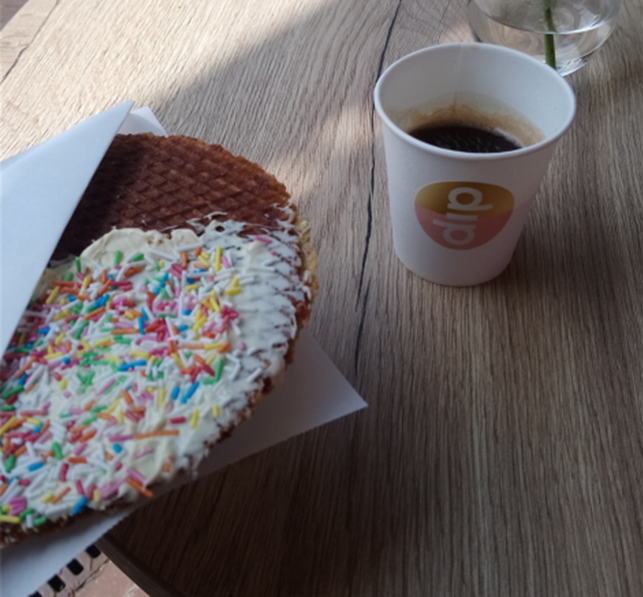 Ambachtelijke stroopwafels DIP Leidschendam op het Damplein.